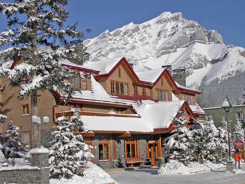 Banff Ptarmigan Inn Exterior photo